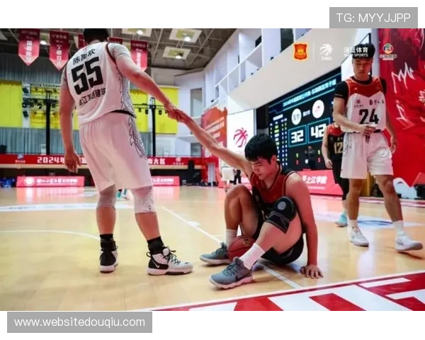 斗球体育直播app电脑版最新版全面升级，带来更流畅的观看体验和丰富的赛事资源