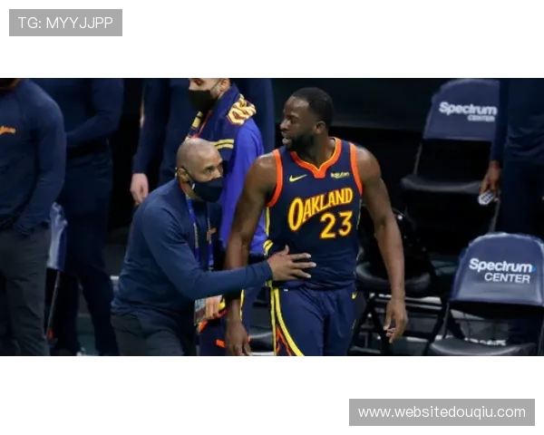免费下载斗球NBA直播app下载，享受高清流畅的NBA比赛直播体验
